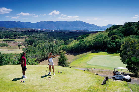 http://www.arcenciel.nc/files/pictures/TINA%20GOLF%20COURSE.jpg