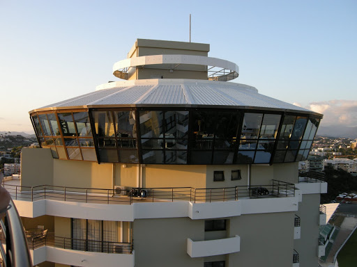 http://lh4.ggpht.com/-nOJ1OQvjCCQ/RypSxasAmHI/AAAAAAAABSc/xUrVNl_1QS8/la-ramada-plaza-noumea-360-degrees-restaurant.JPG